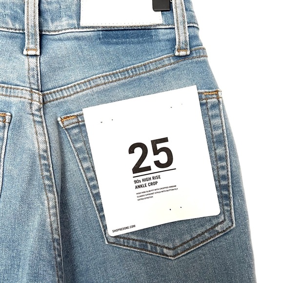 Re/Done Originals 90s High Rise Ankle Crop Denim in Worn Light Azure - Picture 7 of 11